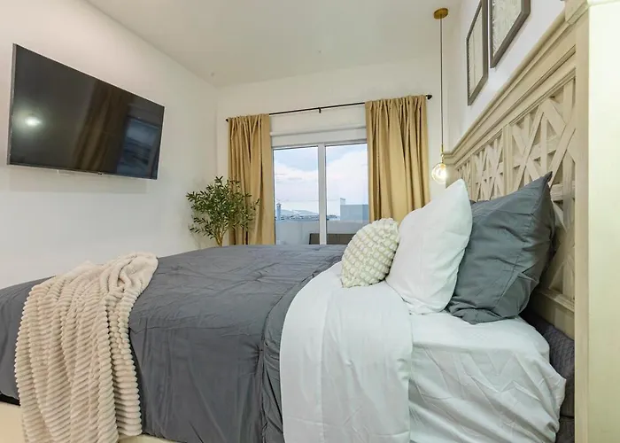 2bdr Downtown Jacuzzi Pool Amenities Cabo San Lucas